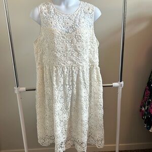 NWOT Plus Size Beautiful Sleeveless White Lace Dress